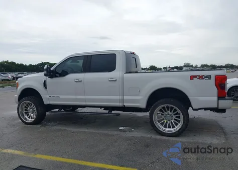 2018 Ford F-250 Platinum from USA, damaged, VIN 1FT7W2BT9JEB03406
